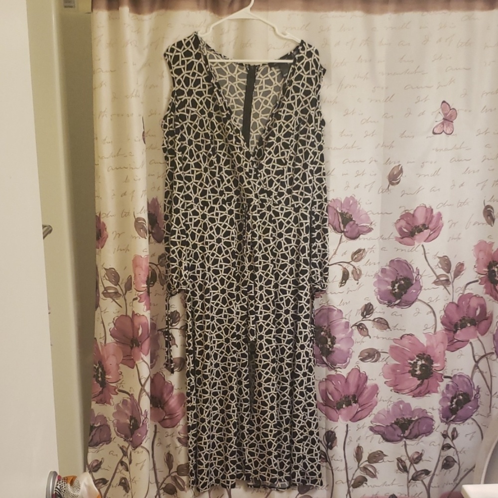 Open shoulder maxi romper.